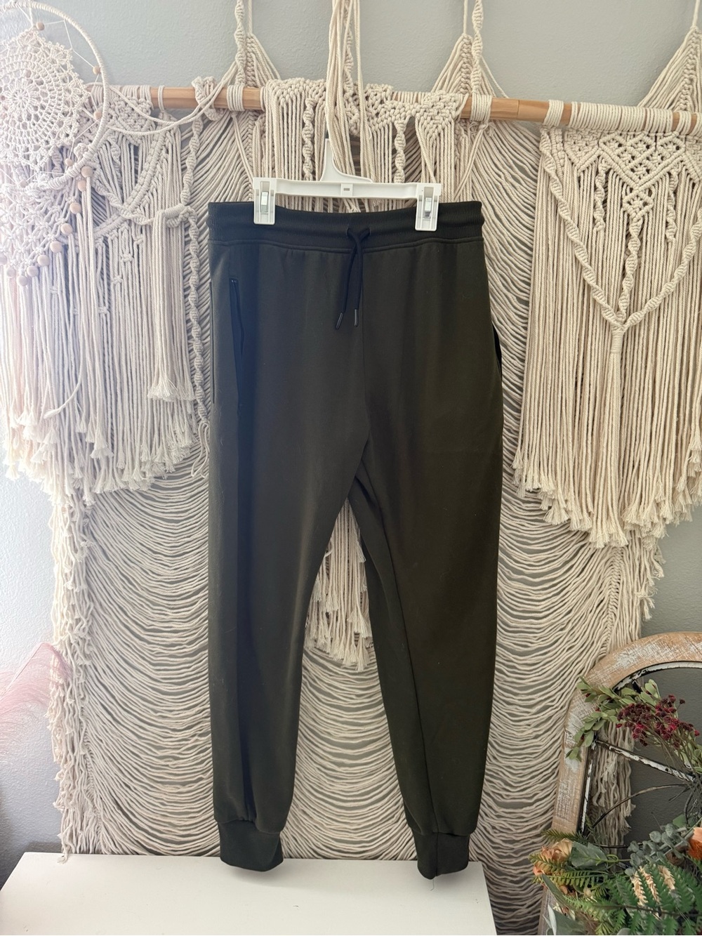 Men’s Money Jones brand Olive Green Jogger Pants